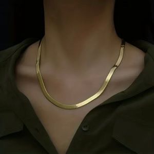 gold herringbone necklace
